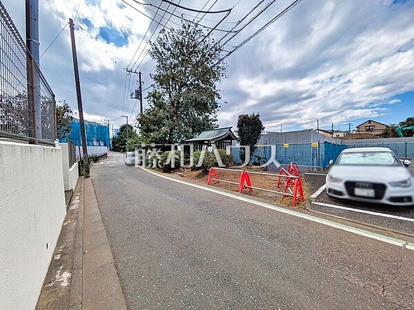 接道状況および現場風景　【東久留米市新川町1丁目】