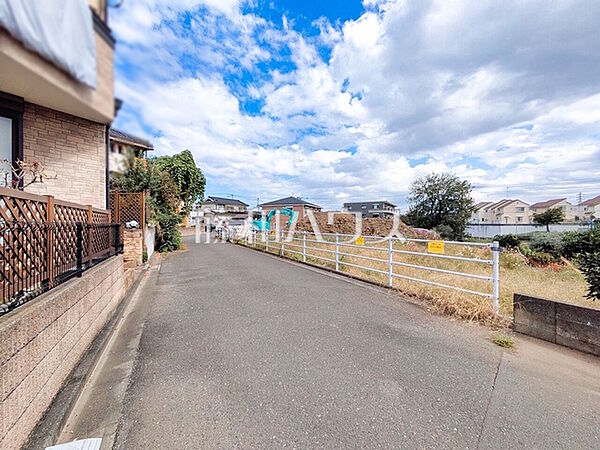 接道状況および現場風景　【東久留米市新川町1丁目】