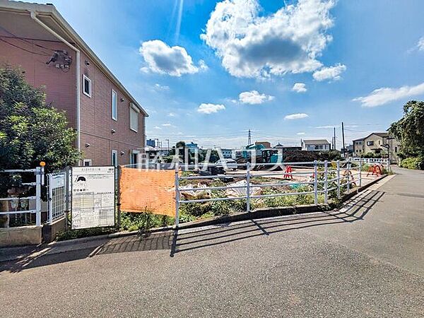 現場風景　【東久留米市新川町1丁目】小・中学校やスーパーが徒歩10分圏内