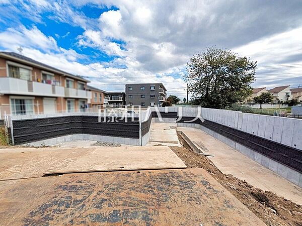 現場風景　【東久留米市新川町1丁目】土日祝はもちろん、平日のご案内も可能です。まずはお気軽にお問合せ下さいませ！