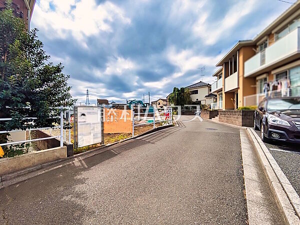 接道状況および現場風景　【東久留米市新川町1丁目】