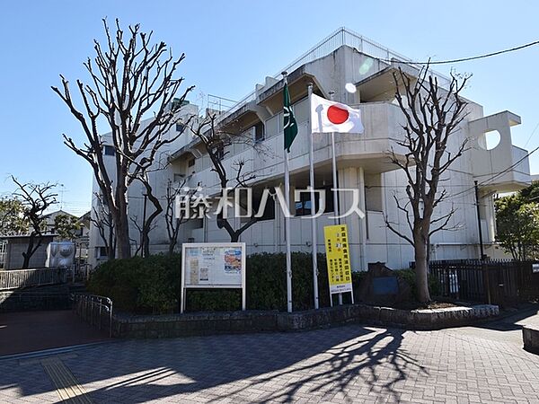 府中市立新町図書館 (450m)