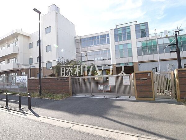 府中市立府中第五中学校 (560m)