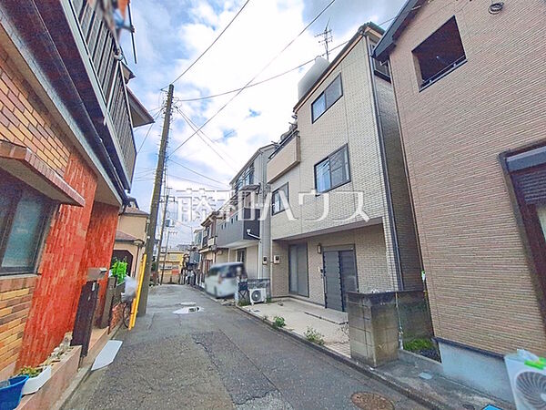 接道状況および現場風景　【朝霞市溝沼7丁目】