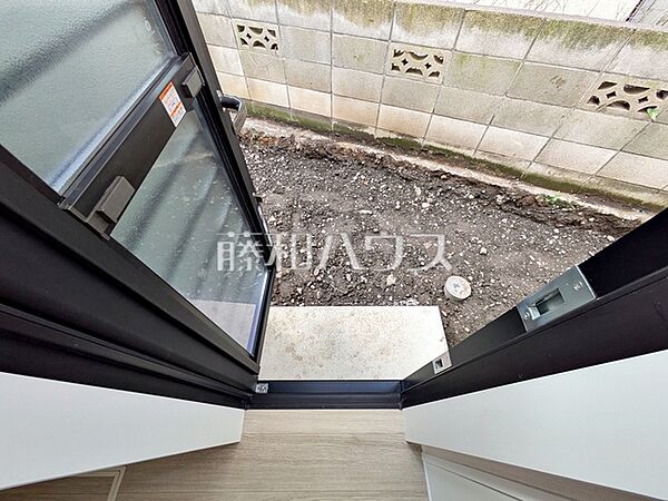 勝手口　【昭島市緑町2丁目】