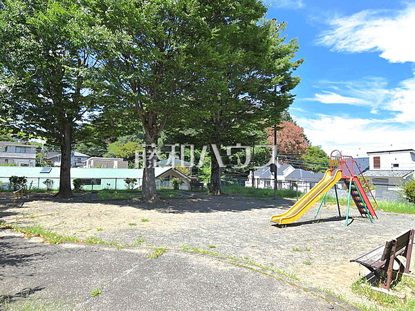 西谷戸公園 (1470m)