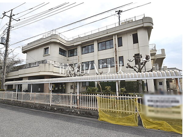 武蔵村山市立 残堀・伊奈平地区図書館 (1060m)