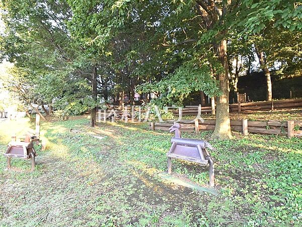 栗原三丁目憩いの森 (470m)