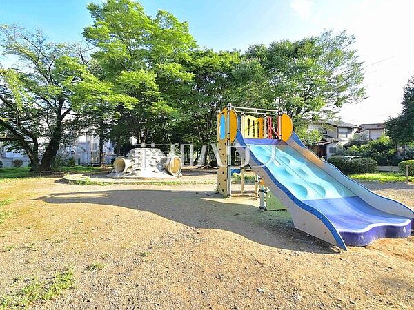 めじろ台東公園 (1710m)