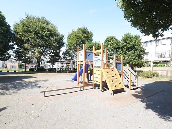 井口太陽の広場児童遊園 (670m)