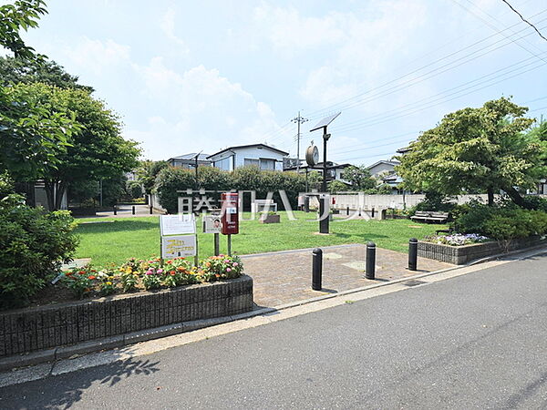 境南防災広場 (740m)