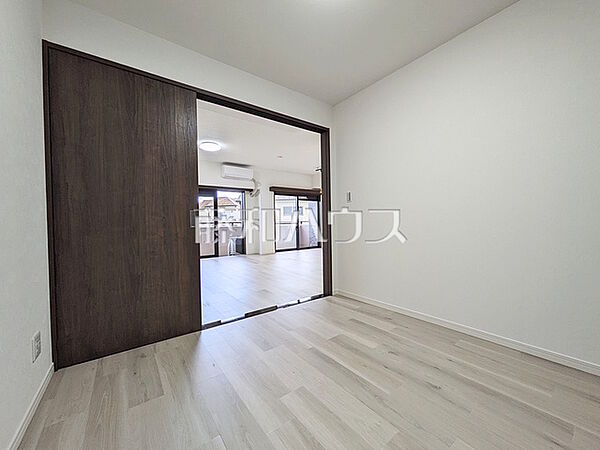 居室　【ドラゴンマンション日野壱番館】