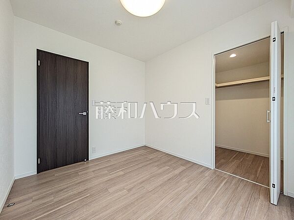 居室　【レーベンハイムフォレチッタ・ガーデン】