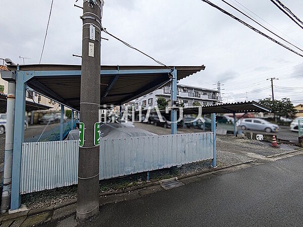 接道状況および現場風景　【世田谷区喜多見5丁目】
