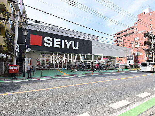 西友西所沢店 (590m)