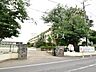 周辺：所沢市立南陵中学校 (2390m)