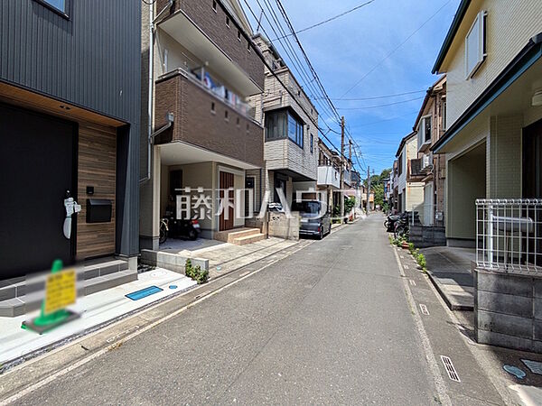 接道状況および現場風景　【富士見市鶴馬3丁目】
