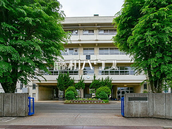 富士見市立みずほ台小学校 (380m)