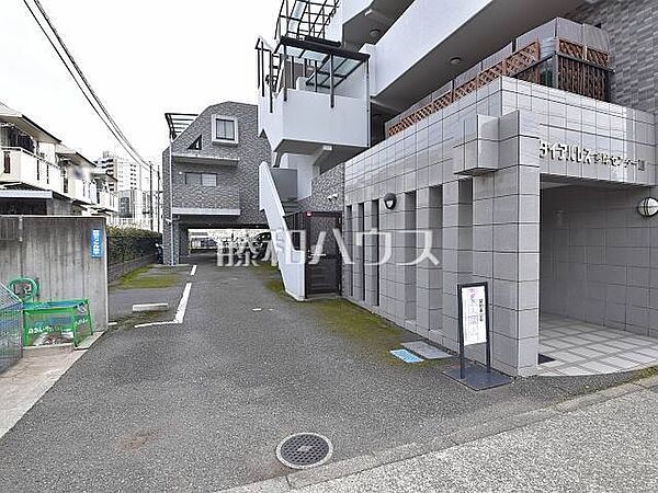 外観　【ダイアパレス多摩センター？】