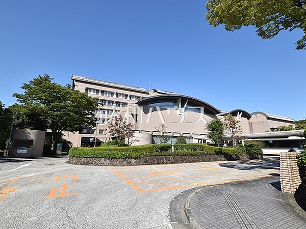 東京都立多摩南部地域病院 (540m)