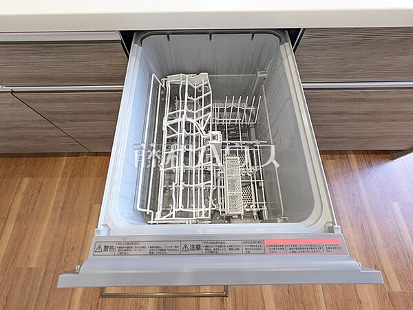食器洗浄乾燥機 ビルトイン食洗機を標準完備し、家事時間が短縮できます。