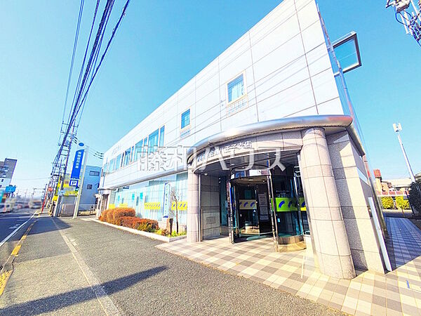 青梅信用金庫 八王子支店 (770m)