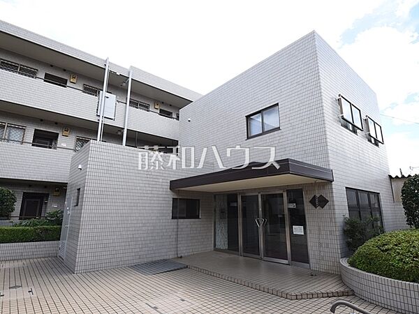 外観　【ベウラ大泉学園】