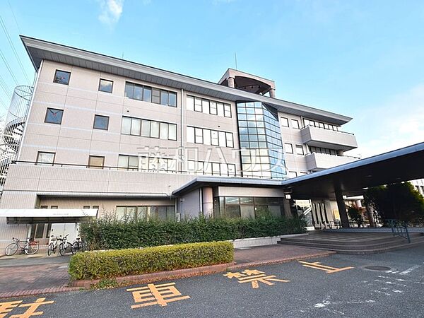 新座市福祉の里図書館 (920m)