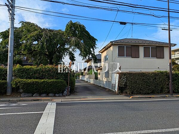 接道状況および現場風景(現況：古屋有)　【小平市小川町1丁目】