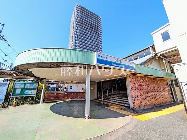 小川駅 (2000m)