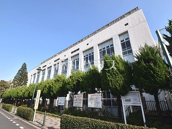 武蔵野市立第一中学校 (1290m)