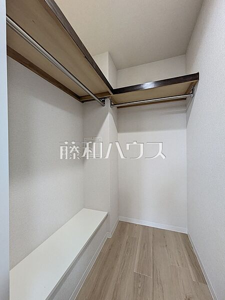 収納　【コスモひばりが丘ザ・ガーデンズフォートブリリアントヒル】