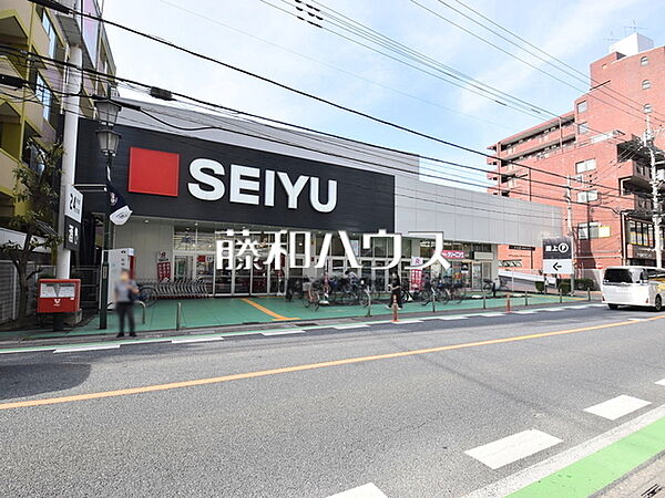 西友西所沢店 (80m)