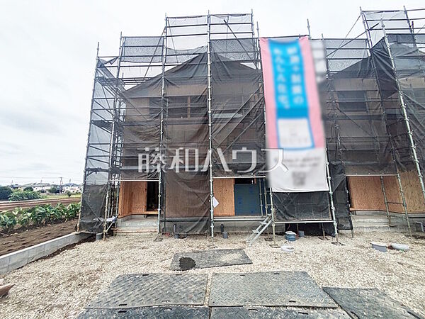 現場風景【清瀬市下清戸4丁目】 建物のプレゼンをさせていただきますので、実際の完成イメージを思い描いていただくことができます。お気軽にお問合せ下さい。