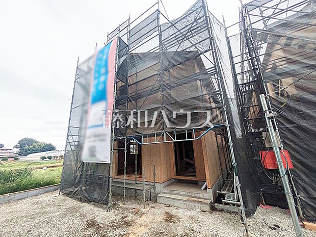 現場風景【清瀬市下清戸4丁目】 順調に工事が進んでいます。実際の街並みの様子が段々見えて参りました。ぜひ実際に現地をご見学下さいませ。