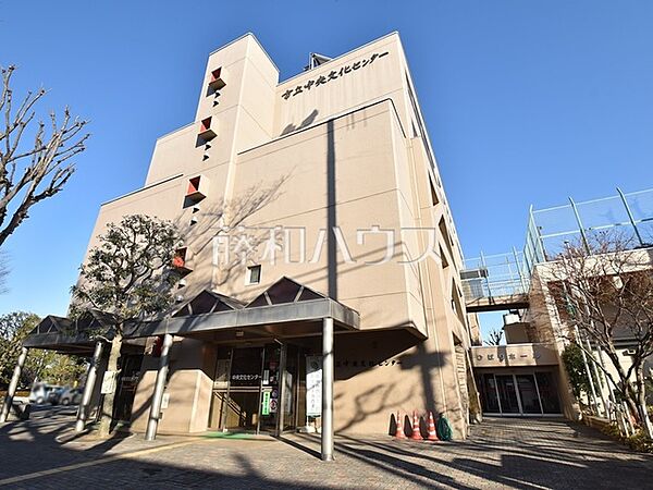 府中市立中央文化センター (920m)
