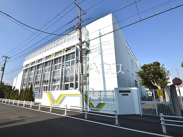 武蔵野市立井之頭小学校 (1310m)
