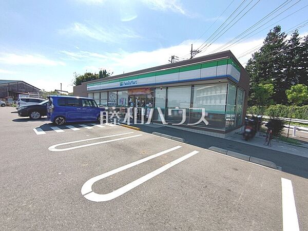 ファミリーマート 立川西砂町店 (220m)