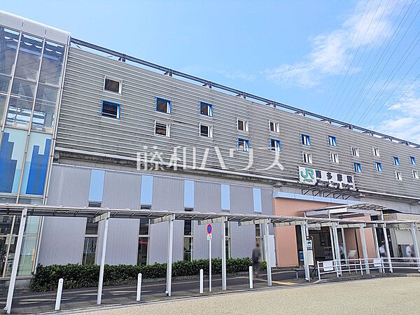南多摩駅 (1880m)