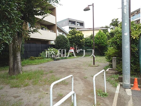 かたばみ緑地 (300m)