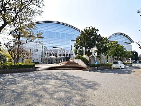 新座市民総合体育館 (1500m)