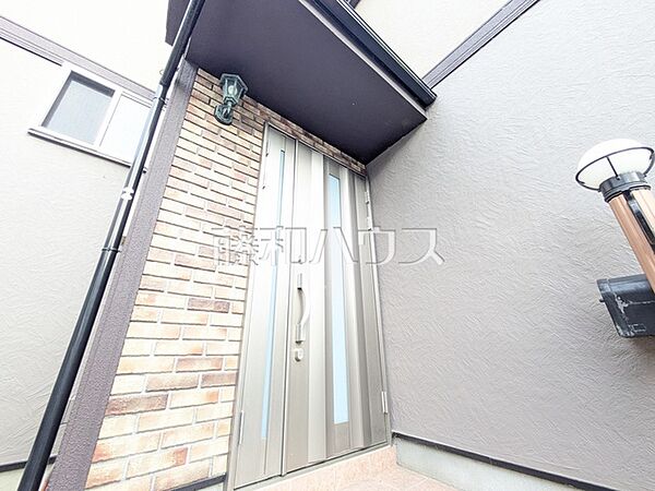 玄関　【日野市豊田4丁目】