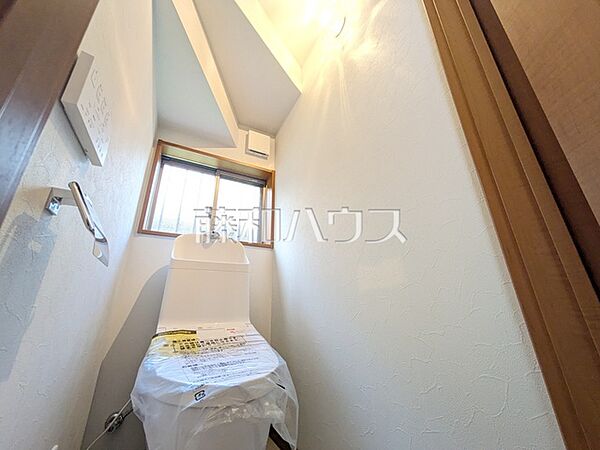 トイレ　【日野市豊田4丁目】きれいでさわやか、ウォシュレット付きトイレ