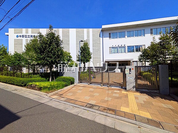 モニター付きインターホン TVモニター付きインターホンのため訪問者がひと目で分かります