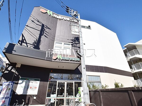 ウォークインクローゼット ウォークインクローゼットは、お洋服等がたくさん収納できて便利です。