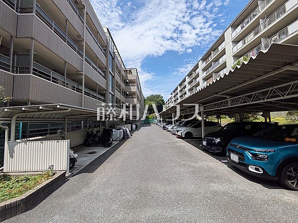 駐輪場／駐車場　【ライオンズヒルズ調布つつじヶ丘・弐番館】