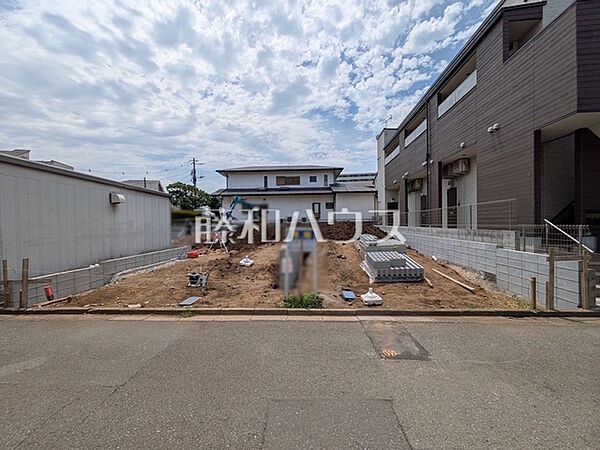 現場風景/西武新宿線「鷺ノ宮」駅 徒歩10分！我が家に合った暮らしを追及できるフリープランの分譲地です。ぜひ皆様の「こんな家に住みたい！」をお聞かせ下さい！　【中野区上鷺宮2丁目】