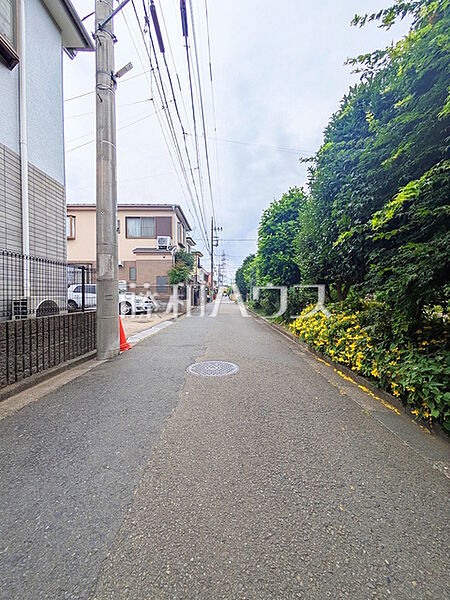 接道状況および現場風景　【三鷹市野崎2丁目】