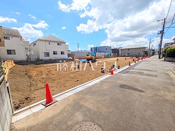 接道状況および現場風景　【西東京市芝久保町5丁目】