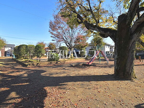 第一光ヶ丘公園 (150m)